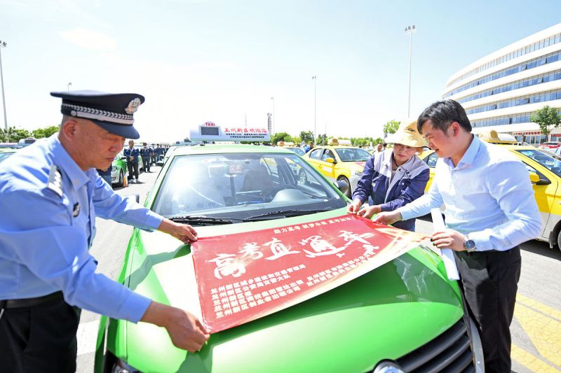 我为群众办实事写文章 - 服务民众的重要性 我为群众办实事写文章 - 服务民众的重要性