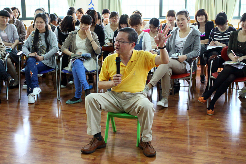 如何写一篇幸运的内德仿写文章 如何写一篇幸运的内德仿写文章
